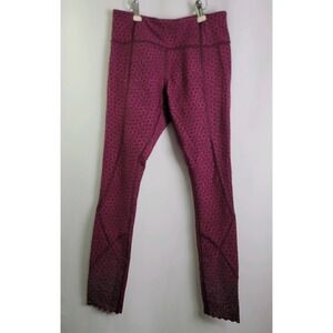 EUC Lululemon Tight Stuff Tight II Scalloped Star Pixel Raspberry size 4